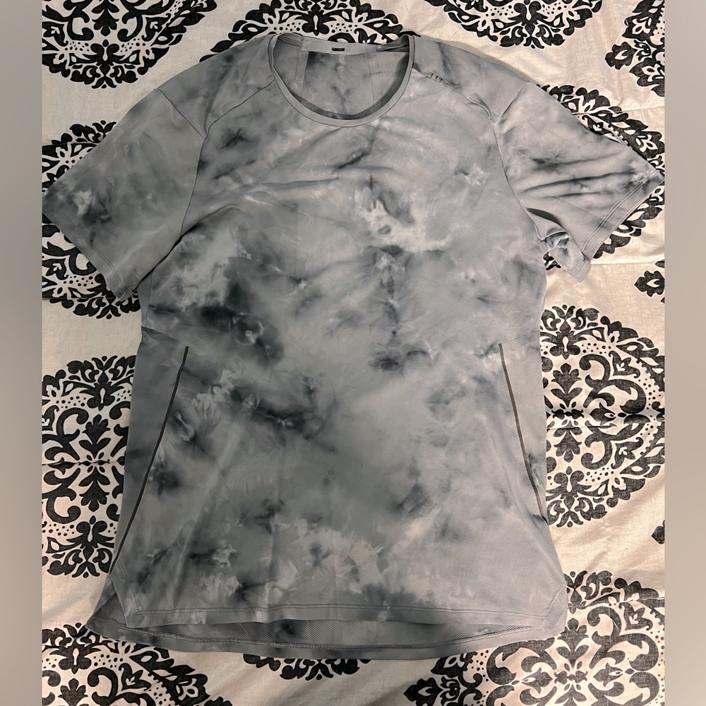 2 Lululemon workout shirts